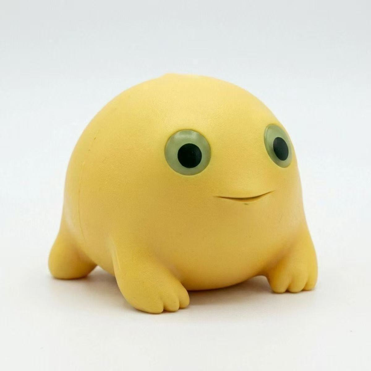 Cute Abstract Yellow Frog Figurine Keychain, Plastic Injection Craft, Healing Weird Mini Desktop Bag Pendant