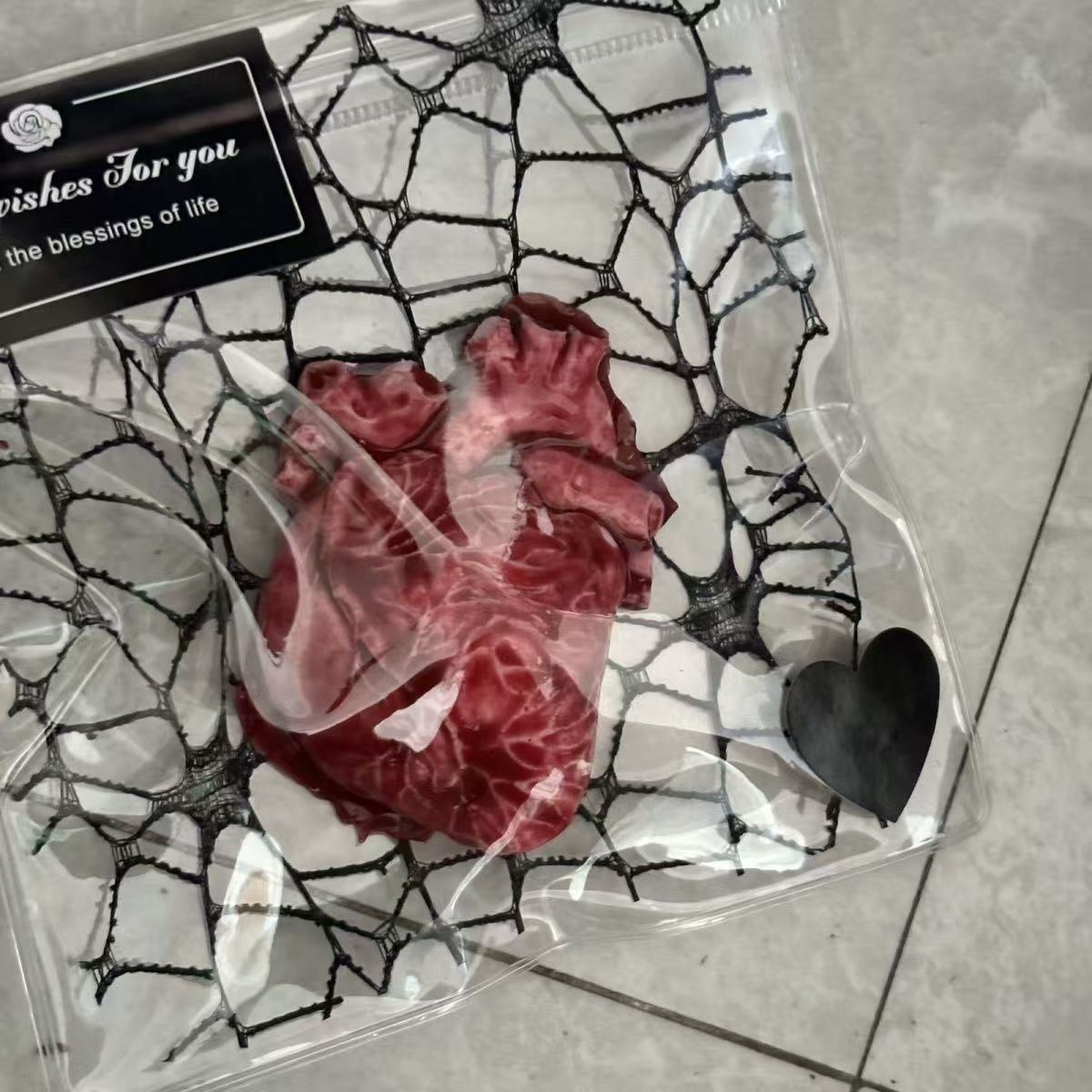 Dark Silicone Heart Squishy, Food Grade Stress Relief Prank Toy