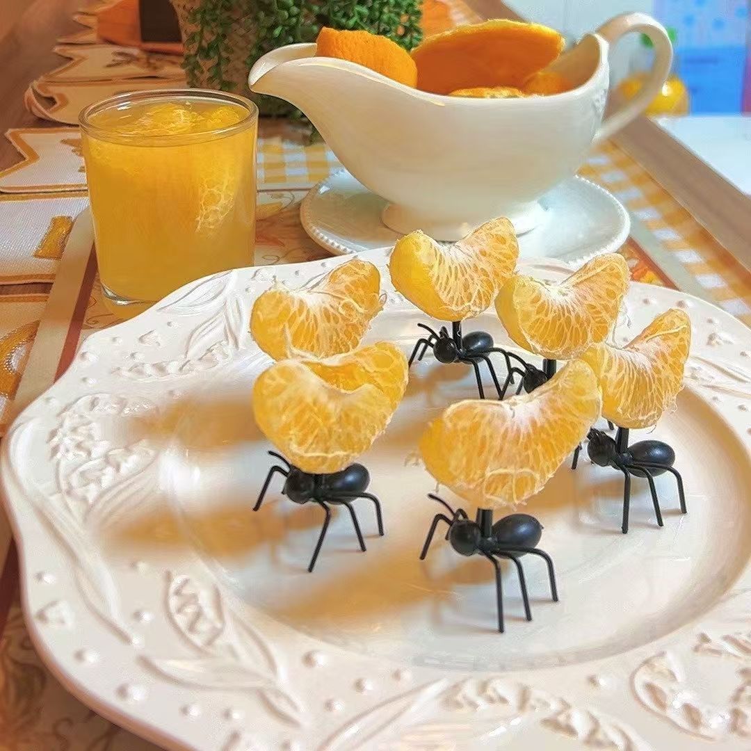 Ant Shaped Fruit Picks, Cute Abstract Party Dessert Toothpicks