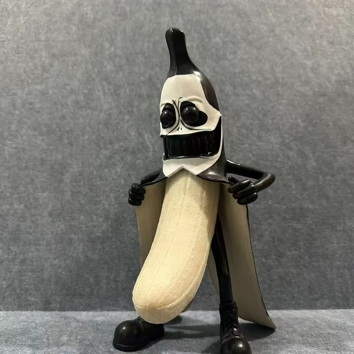 Headplay Style Funny Evil Banana Man Figurine, Weird Gag Collectible Model, Desktop Decoration, Novelty Gift
