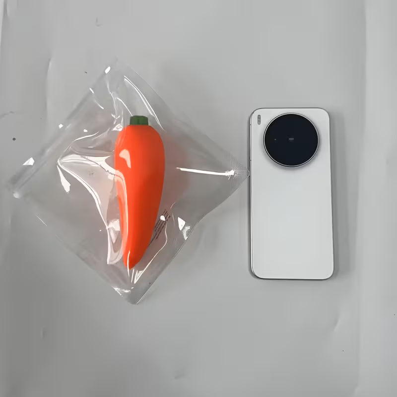 Stretchy Carrot Pull Prank Toy, Realistic Pretend Kitchen Food Fidget Toy, TPU Novelty Toy for Party Favors & Classroom Rewards, 1PC Random Color